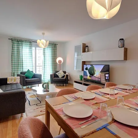 Grand Hyper Centre,4 Chambres, Parking Lägenhet