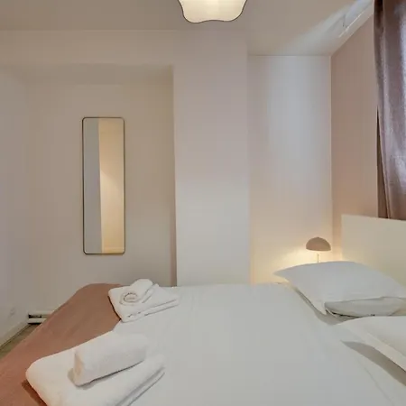 Grand Hyper Centre,4 Chambres, Parking Lägenhet