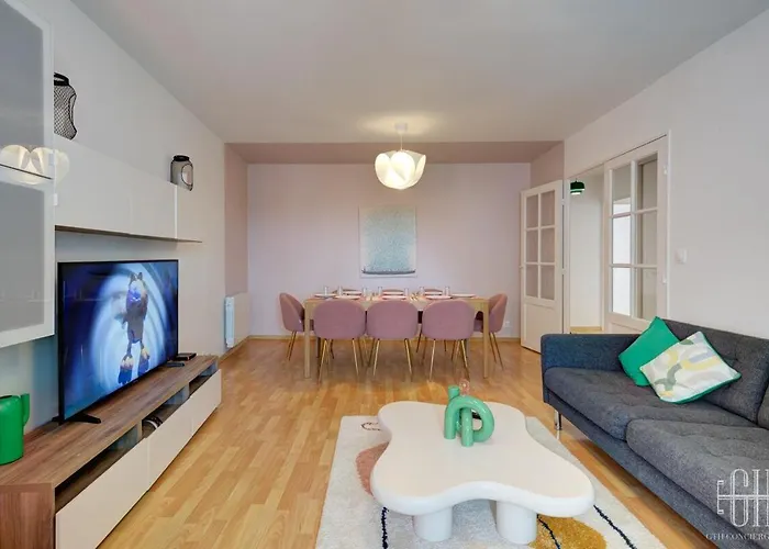 Apartament Grand Hyper Centre,4 Chambres, Parking