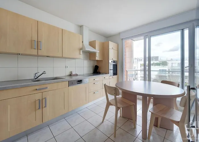 Grand Hyper Centre,4 Chambres, Parking Tours