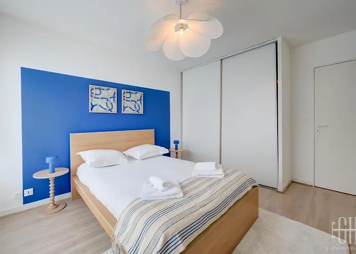 Grand Hyper Centre,4 Chambres, Parking *