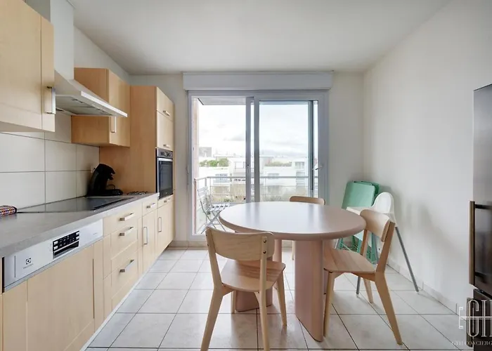 Grand Hyper Centre,4 Chambres, Parking *